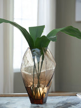 Load image into Gallery viewer, Ewart - Vase