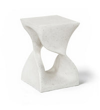 Load image into Gallery viewer, Jula - Concrete End Table