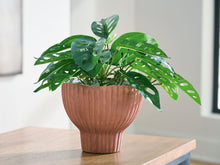 Load image into Gallery viewer, Orban - Vase - Sienna / White
