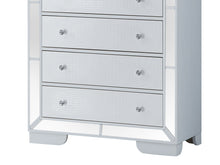 Load image into Gallery viewer, Storage Chest - White