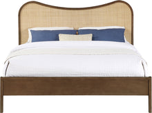 Load image into Gallery viewer, Windsor - Bed