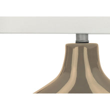 Load image into Gallery viewer, Contemporary Table Lamp With Shade