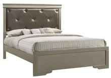 Load image into Gallery viewer, Chic Elegantly Designed Transitional Bed