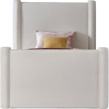 Load image into Gallery viewer, Elias - Velvet Bed