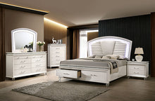 Load image into Gallery viewer, Maddie Queen Bedroom Set