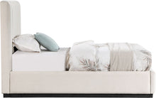 Load image into Gallery viewer, Lucia - Bed