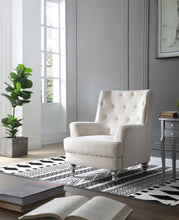 Load image into Gallery viewer, Traditional Armchair Elegant