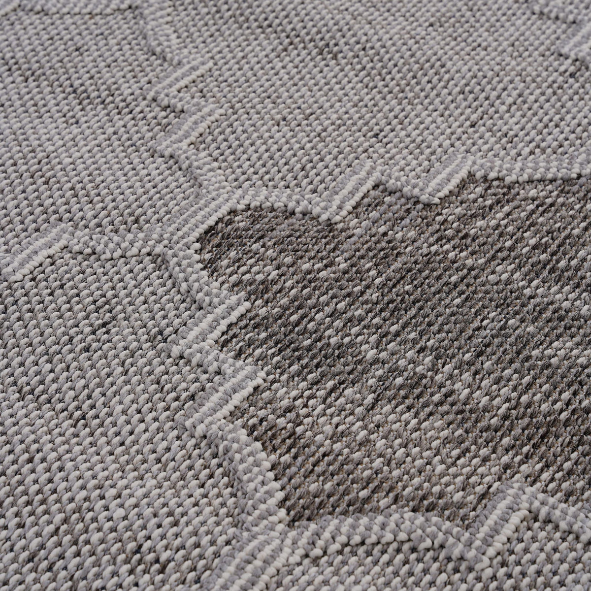 Guros - Indoor / Outdoor Trellis Area Rug