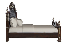 Load image into Gallery viewer, Maximus - 5/0 Queen Footboard & Slats - Madeira
