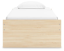 Load image into Gallery viewer, Onita - Platform Bed