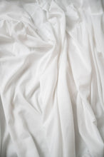 Load image into Gallery viewer, Bamboo Hypoallergenic Sheet Set
