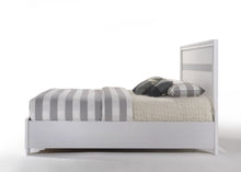 Load image into Gallery viewer, Naima - Elegance Bed