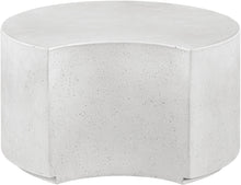 Load image into Gallery viewer, Imperia - Concrete Indoor/Outdoor Table
