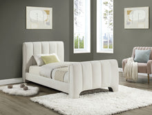 Load image into Gallery viewer, Camila - Bed