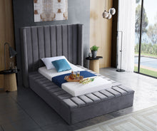 Load image into Gallery viewer, Kiki - Bed
