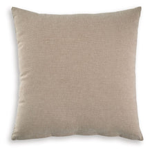 Load image into Gallery viewer, Cortlen - Pillow