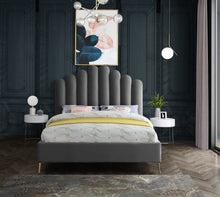 Load image into Gallery viewer, Lily - Bed