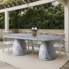 Load image into Gallery viewer, Cosenza - Concrete Dining Table