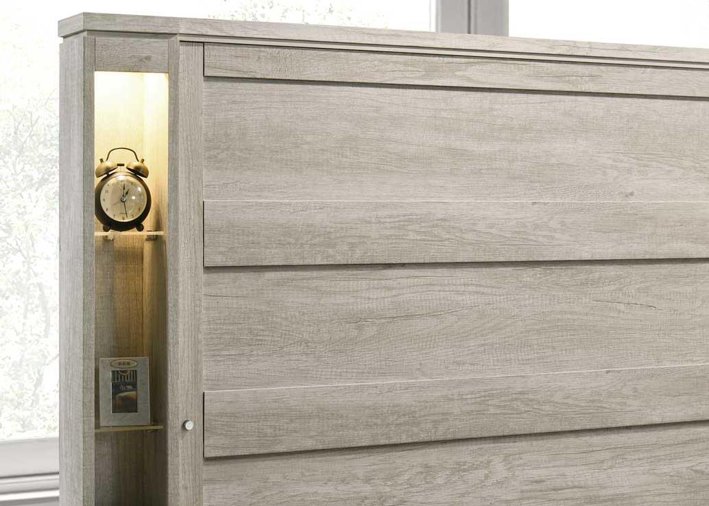 B318 - Bed