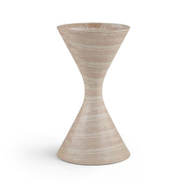 Load image into Gallery viewer, Vessa - Indoor / Outdoor Concrete Planter