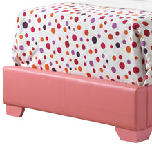 Load image into Gallery viewer, Elegant Platform Bed For Relaxed Spaces