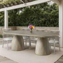 Load image into Gallery viewer, Cosenza - Concrete Dining Table