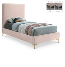 Load image into Gallery viewer, Geri - Bed