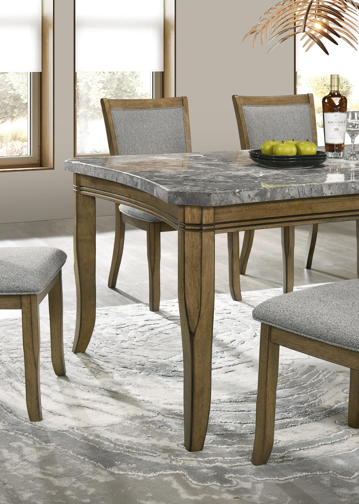 D076 - Dining Room Set