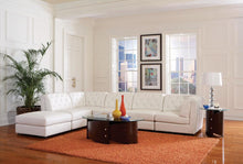 Load image into Gallery viewer, Quinn Transitional White Corner - Ego Home Furniture