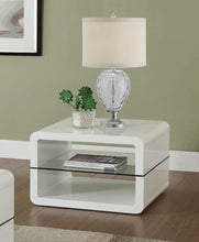 Load image into Gallery viewer, Modern White End Table - Ego Home Furniture