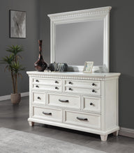 Load image into Gallery viewer, B078 - Dresser - White
