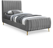 Load image into Gallery viewer, Zara - Bed
