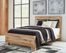 Load image into Gallery viewer, Hyanna - Panel Bed
