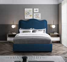 Load image into Gallery viewer, Felix - Bed
