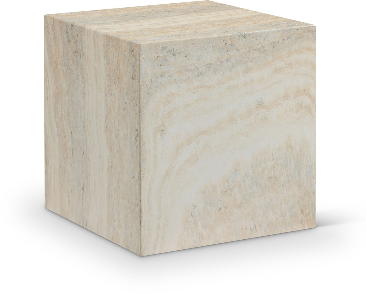Piazza - Table
