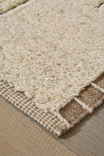 Load image into Gallery viewer, Clayman - Rug
