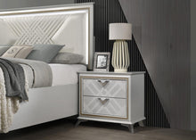 Load image into Gallery viewer, B026 - Nightstand - White
