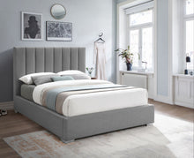 Load image into Gallery viewer, Pierce - Bed
