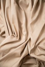 Load image into Gallery viewer, Brushed Hypoallergenic Split Sheet Set
