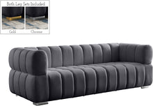 Load image into Gallery viewer, Gwen - Sofa
