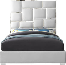 Load image into Gallery viewer, Milan - Bed
