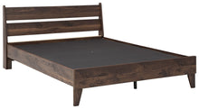 Load image into Gallery viewer, Calverson - Panel Platform Bed
