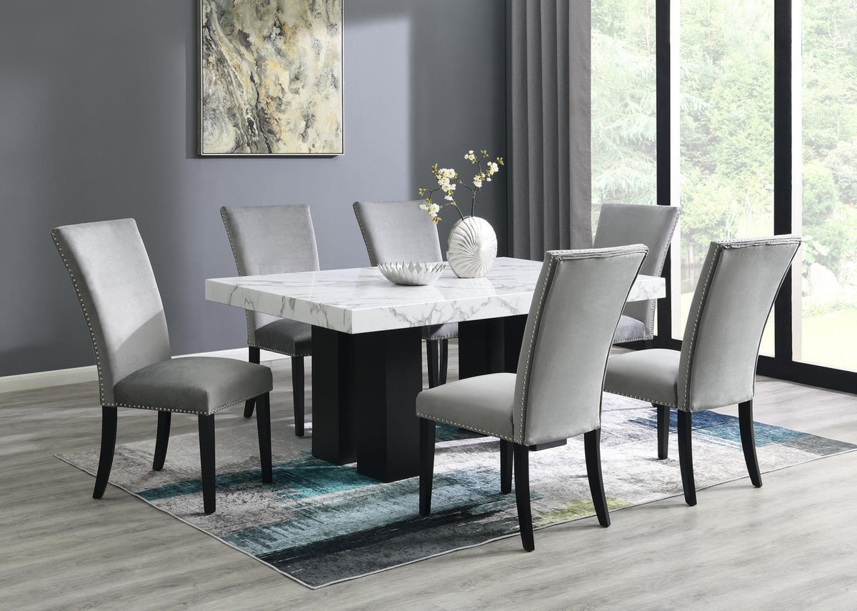 D131 - Dining Room Set