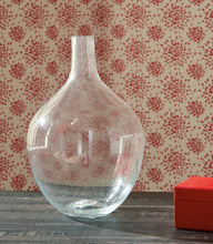 Load image into Gallery viewer, Kurthorne - Vase
