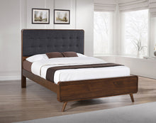 Load image into Gallery viewer, Robyn Panel Platform Bed
