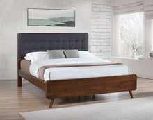 Load image into Gallery viewer, Robyn Panel Platform Bed
