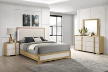 Load image into Gallery viewer, Hyland Bedroom Set
