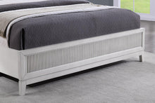 Load image into Gallery viewer, B252 - Bedroom Set
