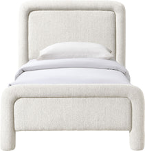 Load image into Gallery viewer, Baylor - Fabric With Interwoven Chenille Upholstered Bed
