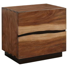 Load image into Gallery viewer, Winslow Bedroom Set
